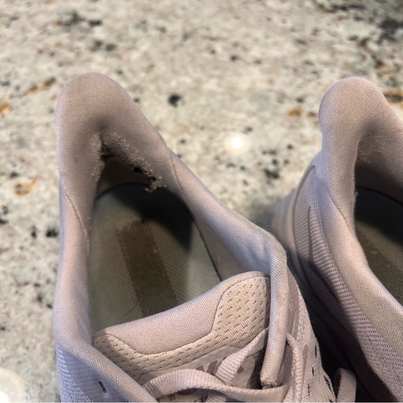 Hoka Clifton 8 Light Purple women 10.5 shoes sneakers unisex - Picture 2 of 12